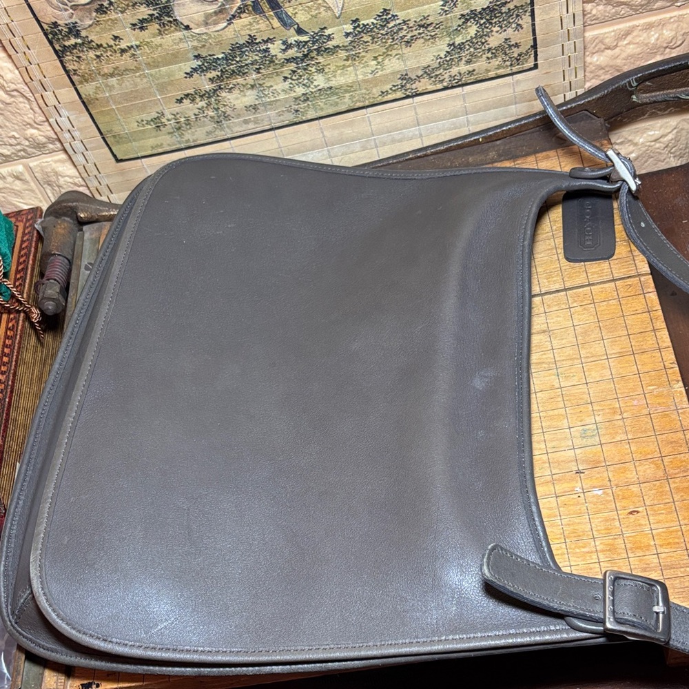 Coach Hippie Flap 9134 Vintage Grey Leather Shoulder Bag Crossbody Adj. Strap - Picture 17 of 17